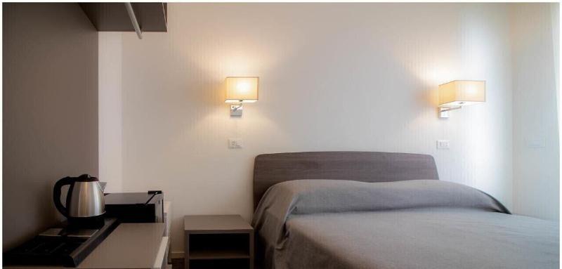 Hotel Caraibi Milano Marittima Kültér fotó