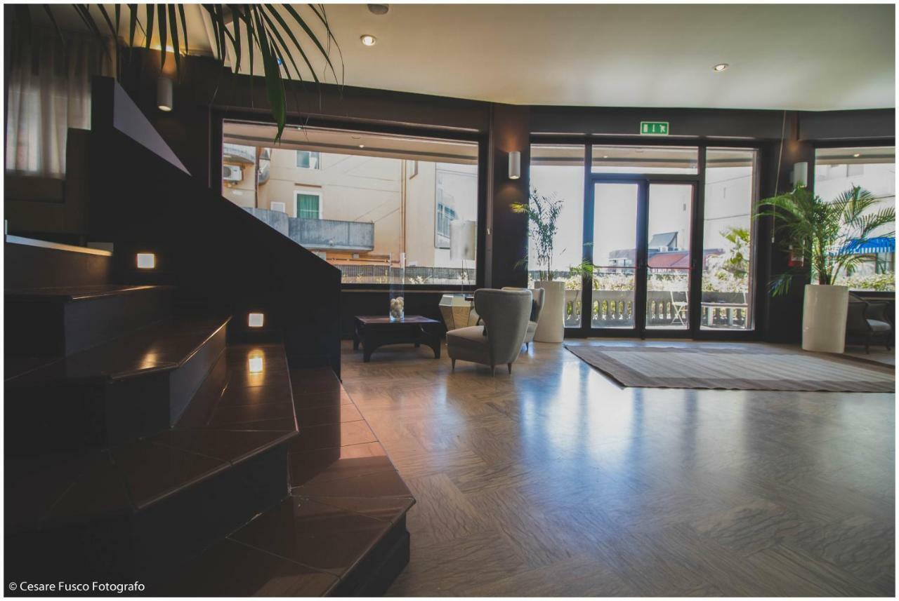 Hotel Caraibi Milano Marittima Kültér fotó