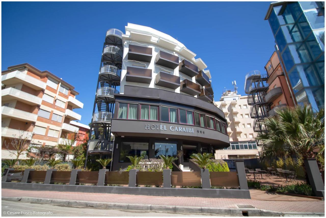 Hotel Caraibi Milano Marittima Kültér fotó