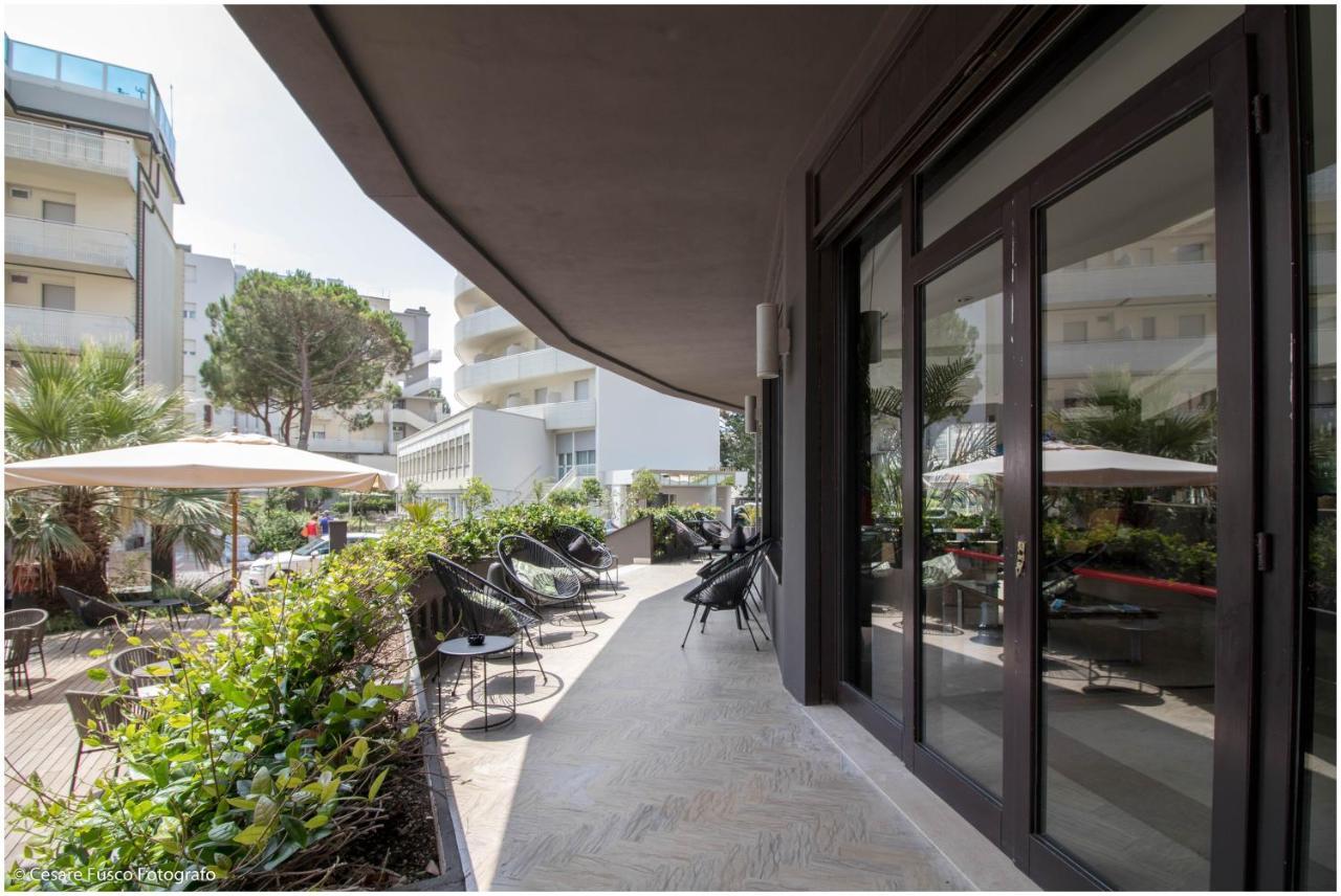 Hotel Caraibi Milano Marittima Kültér fotó